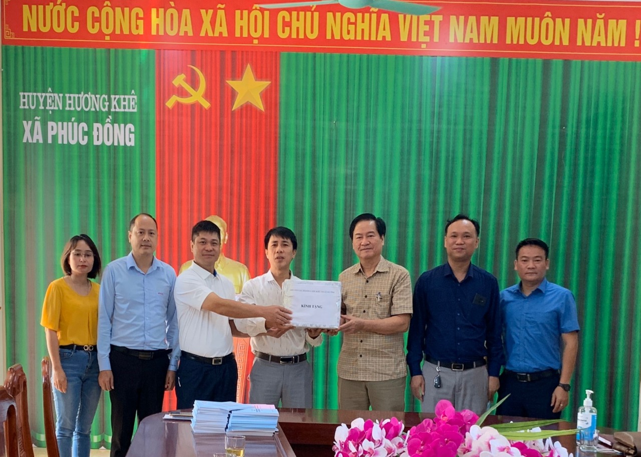 Liên hiệp các Hội KH&KT hỗ trợ thôn 9, xã Phúc Đồng, huyện Hương Khê xây dựng Nông thôn mới 