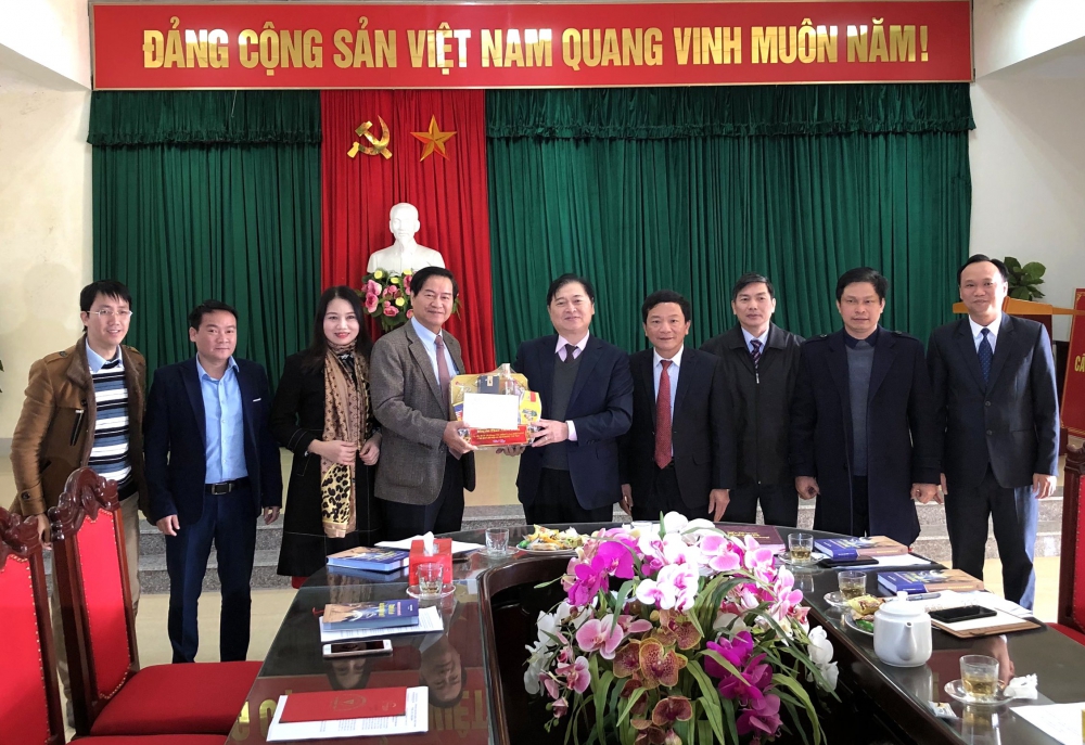 Chủ tịch Liên hiệp Hội Việt Nam thăm và làm việc tại Hà Tĩnh