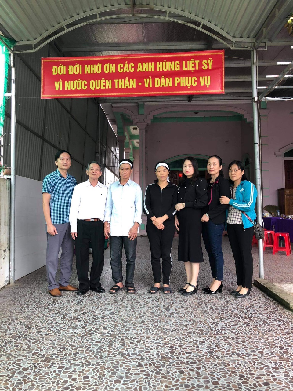 Chi bộ Liên hiệp các Hội KH&KT tỉnh thăm hỏi động viên với gia đình Liệt sỹ tại Nghi Xuân