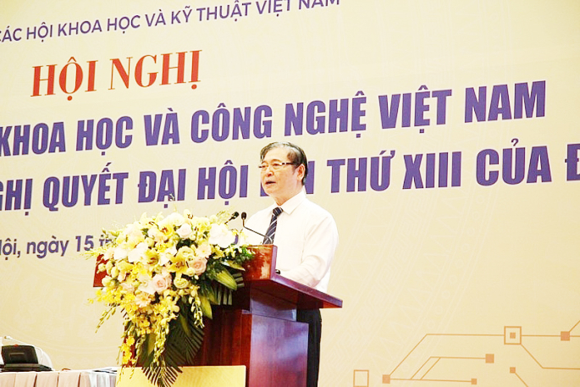 Phát huy vai trò nòng cốt của đội ngũ trí thức đối với sự phát triển của đất nước